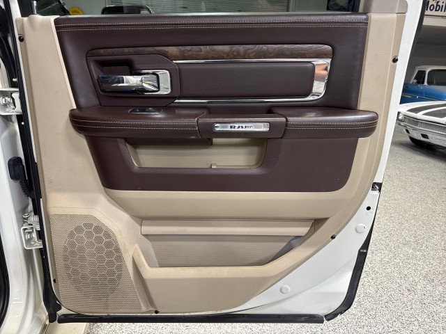 2017 Ram 3500 Laramie Longhorn 4WD Cummins MegaCab in ,