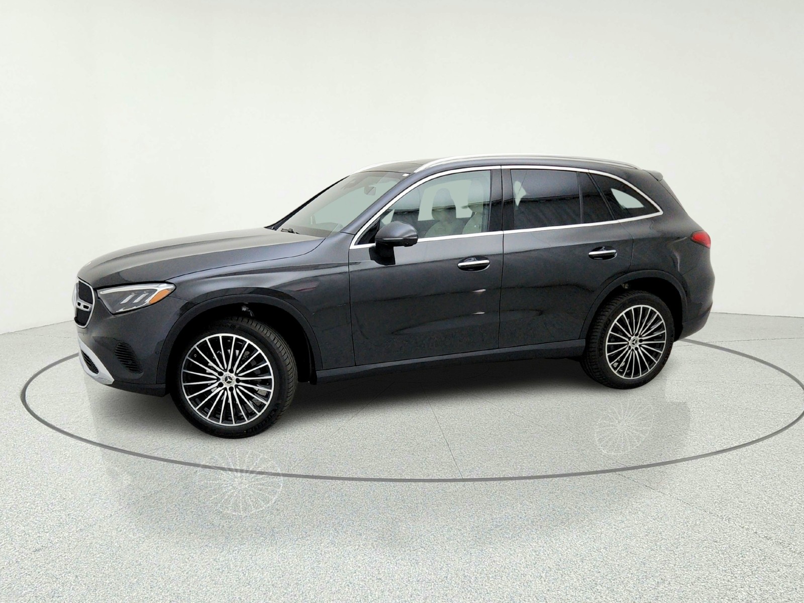 New 2026 Graphite Grey Metallic Mercedes-Benz GLC 300 SUV image 15