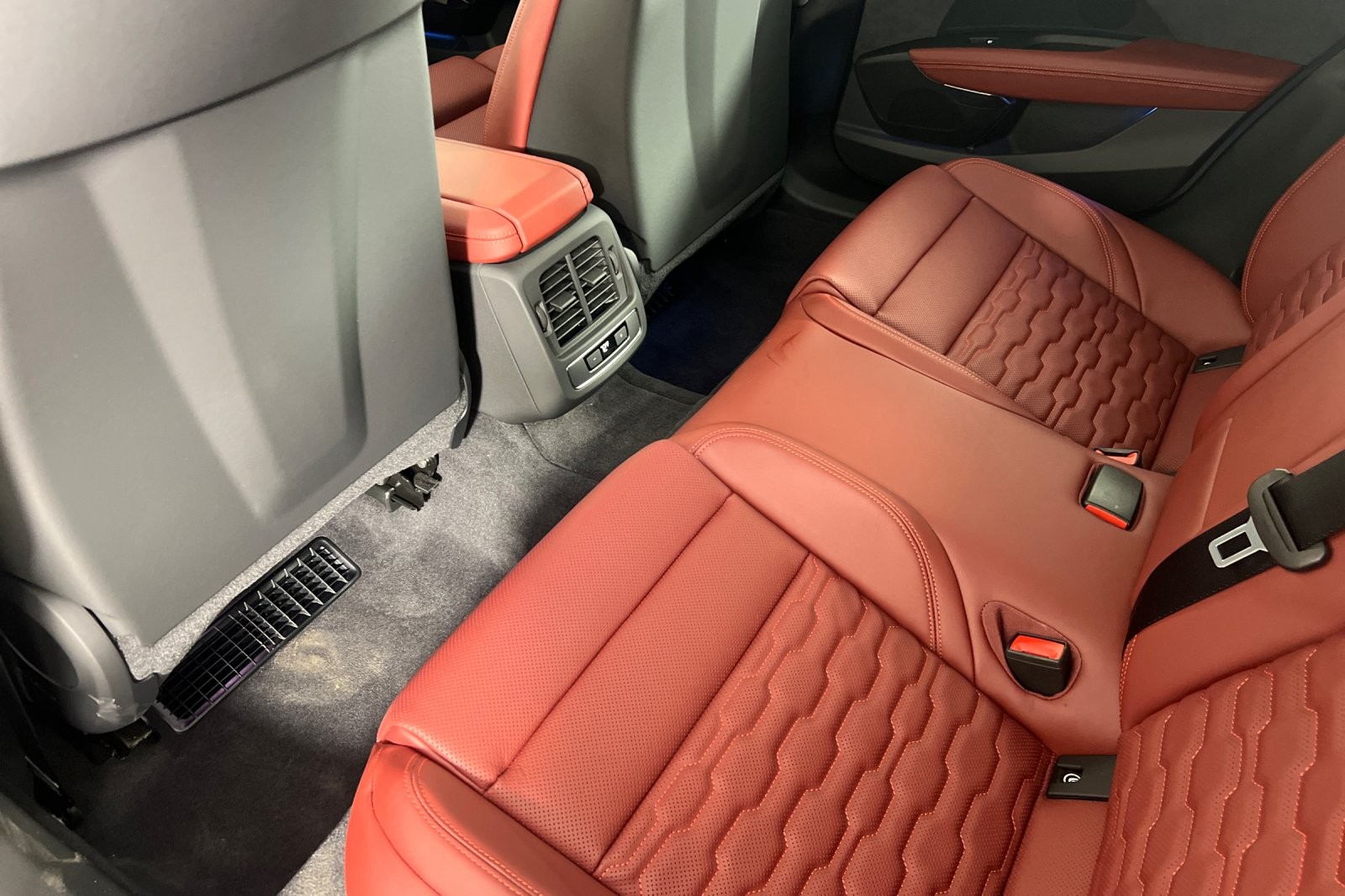 New 2026 Kemora Gray Metallic Audi Premium Plus quattro image 11