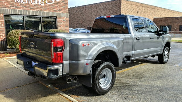 2023 Ford Super Duty F-350 DRW XLT 10