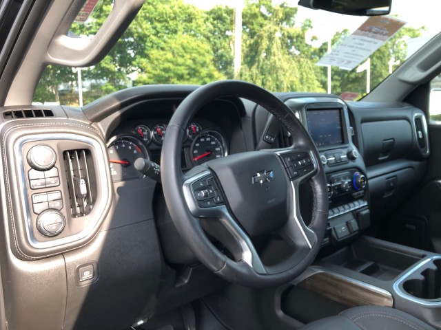 2021 Chevrolet Silverado 1500 LT Trail Boss 18