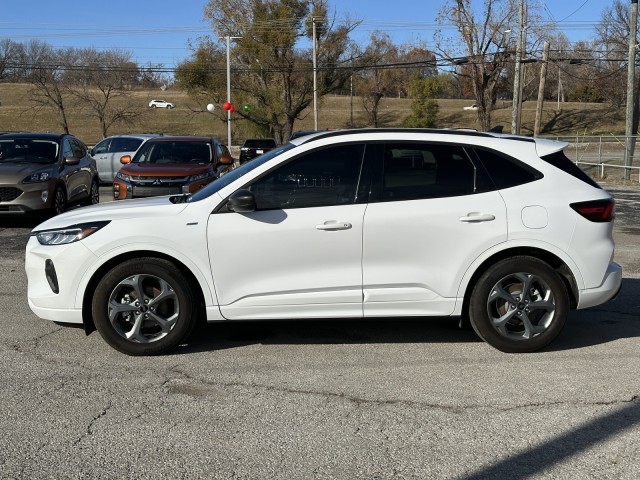 2023 Ford Escape ST-Line 6