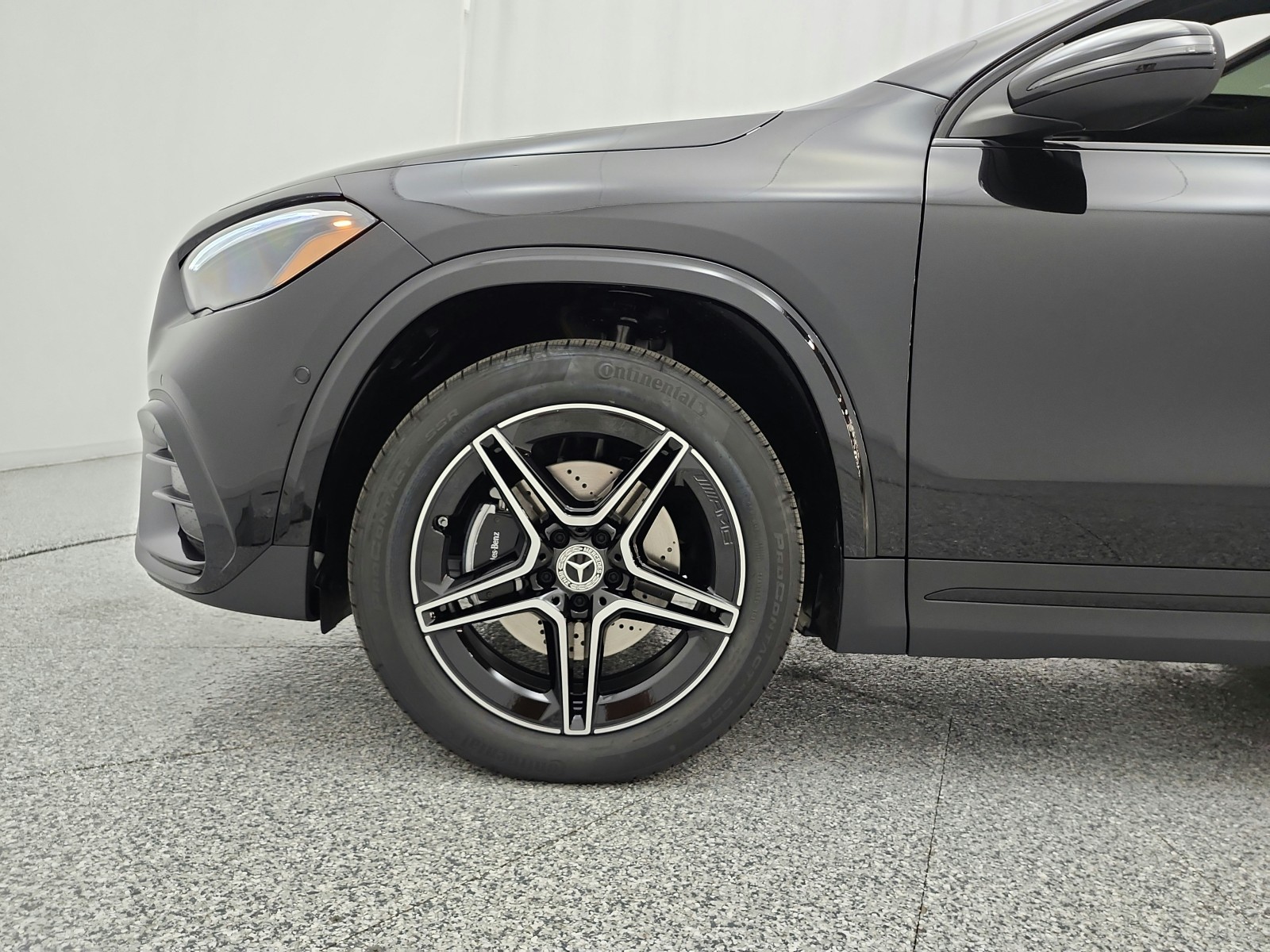 New 2026 Cosmos Black Metallic Mercedes-Benz GLA 250 SUV image 13