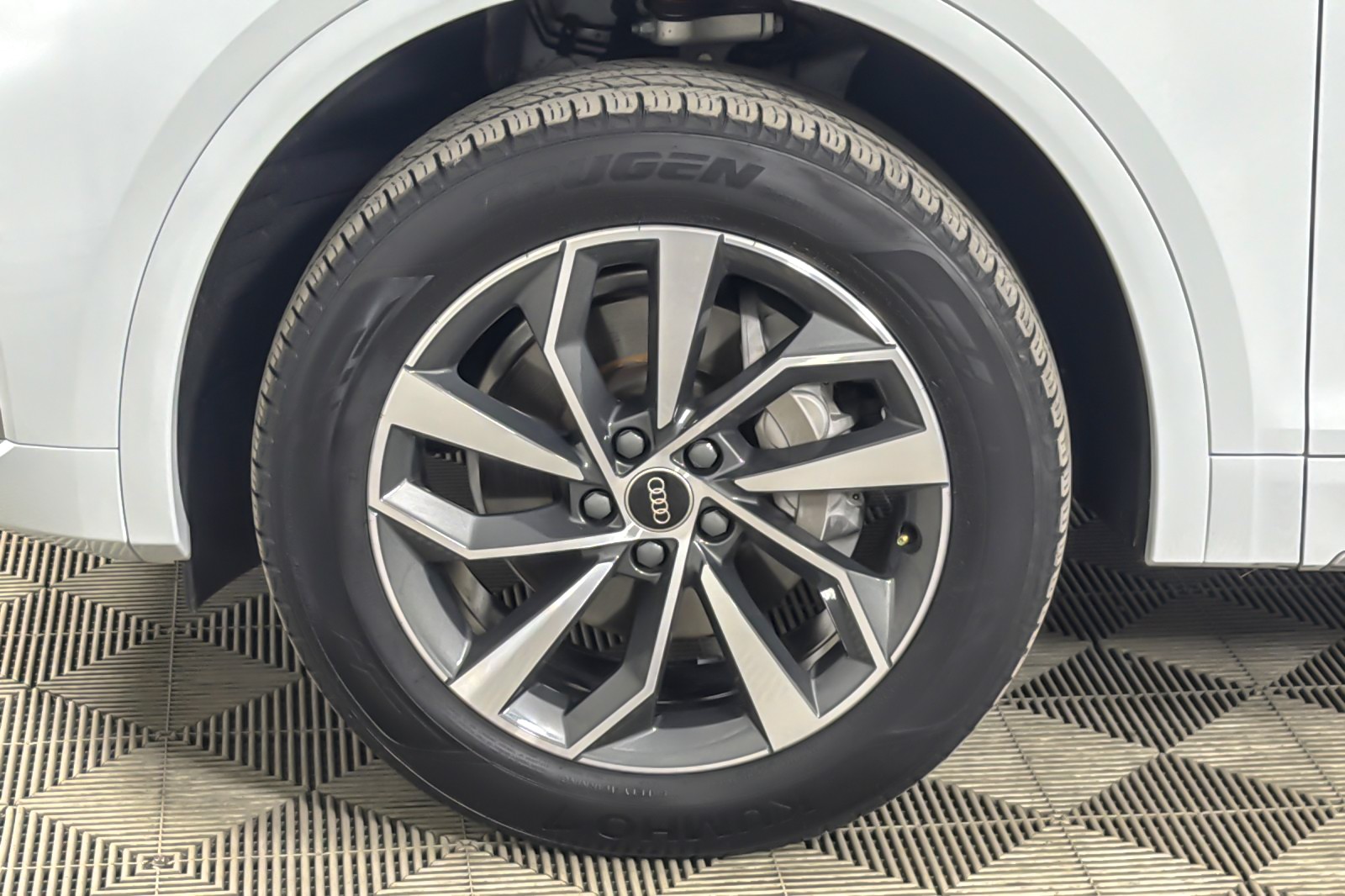 Used 2023 Glacier White Metallic Audi S line Premium Plus 45 TFSI quattro image 26