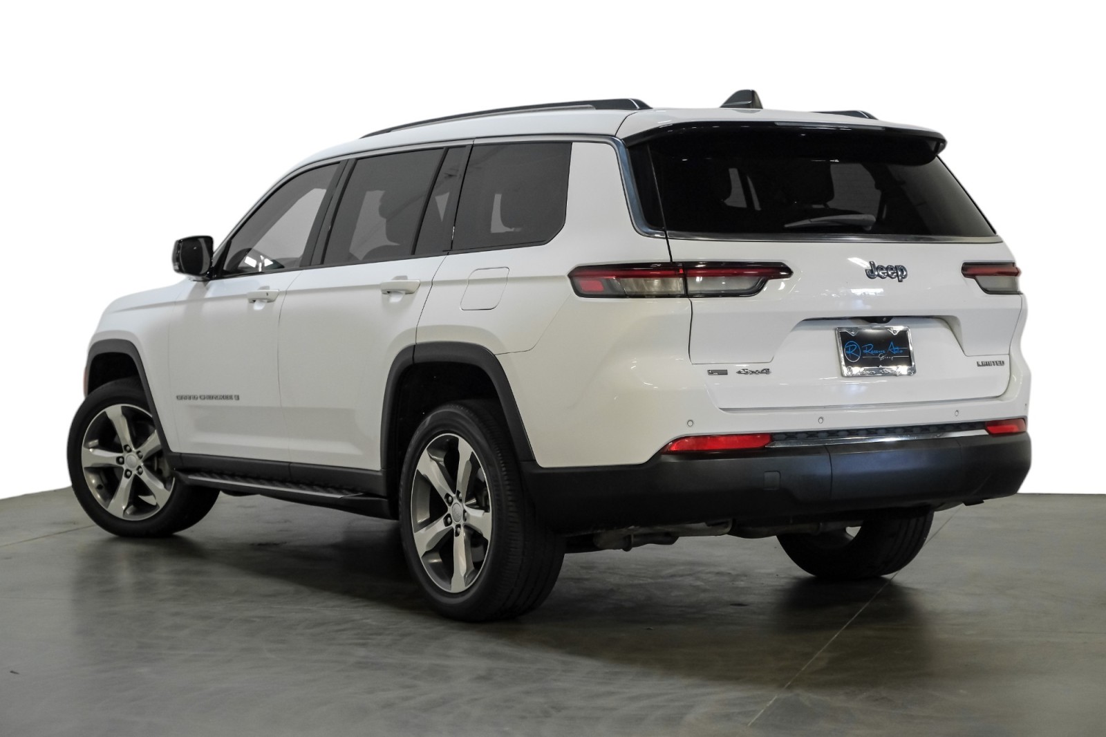 2021 Jeep Grand Cherokee L Limited 4x4 UconnectNav PanoRoof 20Alloys SideSteps 3rdRowSeat 9