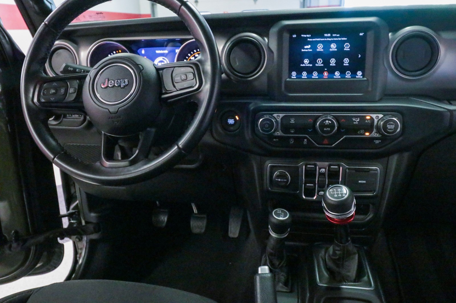 Used Car 2021 Jeep Gladiator  Sport S For Sale Under $35,000 In Austin, Texas