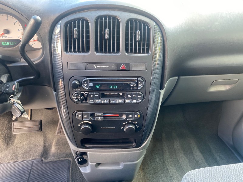 2006 Dodge Caravan SXT LOW MILES 28,367 1 OWNER HANDICAP LIFT in , 