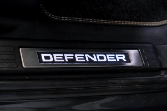 2022 Land Rover Defender X-Dynamic HSE 31