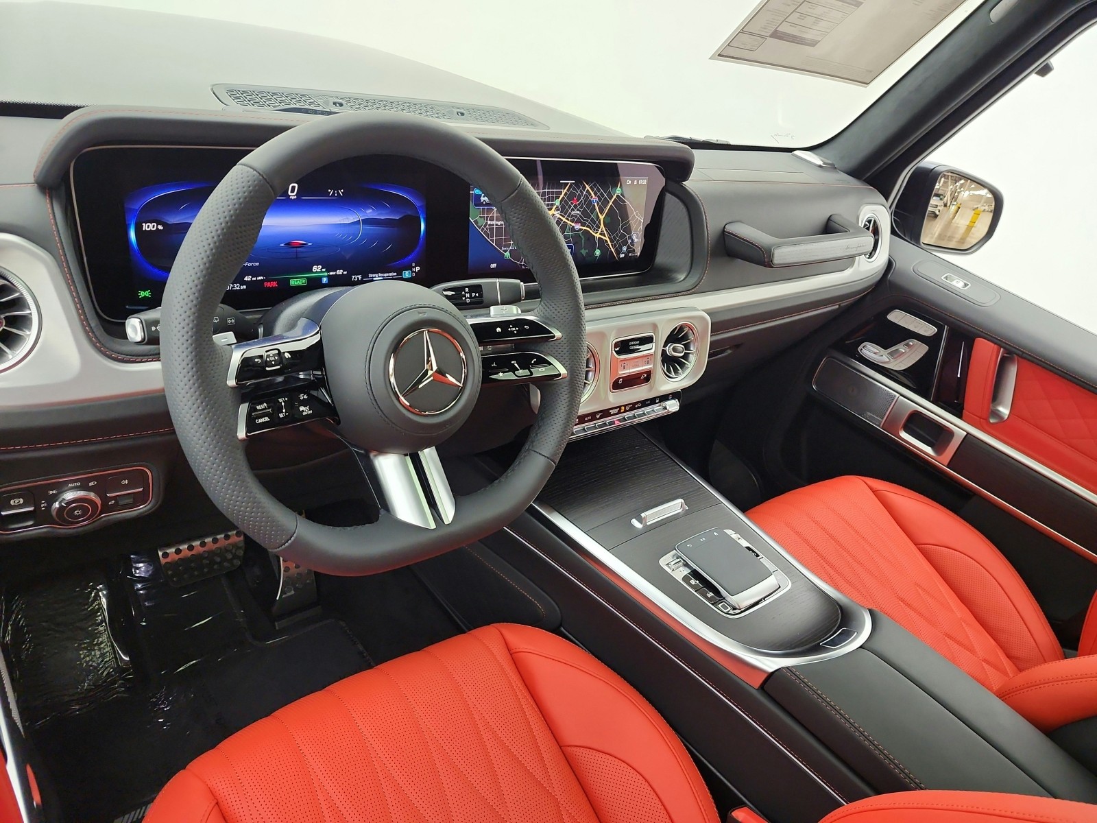 New 2027 MANUFAKTUR Night Black magno Mercedes-Benz G 580e SUV image 9