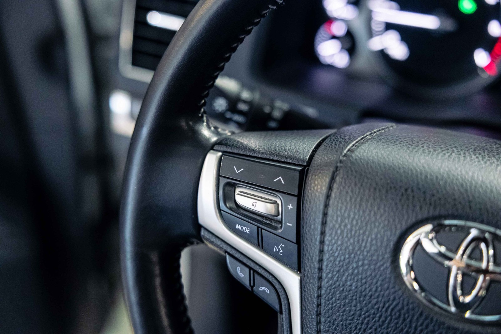 Used Car 2018 Toyota Land Cruiser  For Sale Under $70,000 In Boerne, Texas