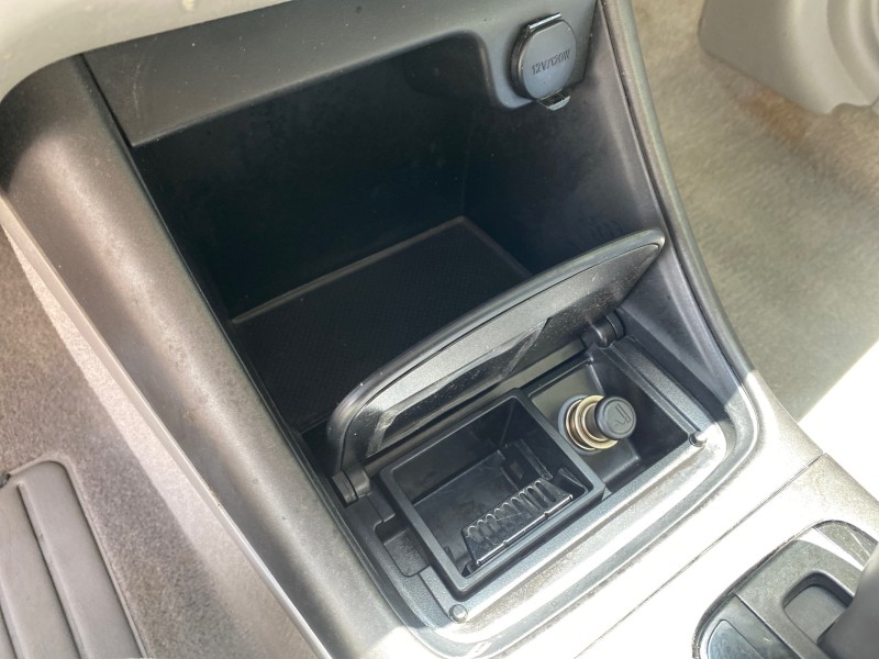 2003 Toyota Camry LE LOW MILES 61,005 in , 