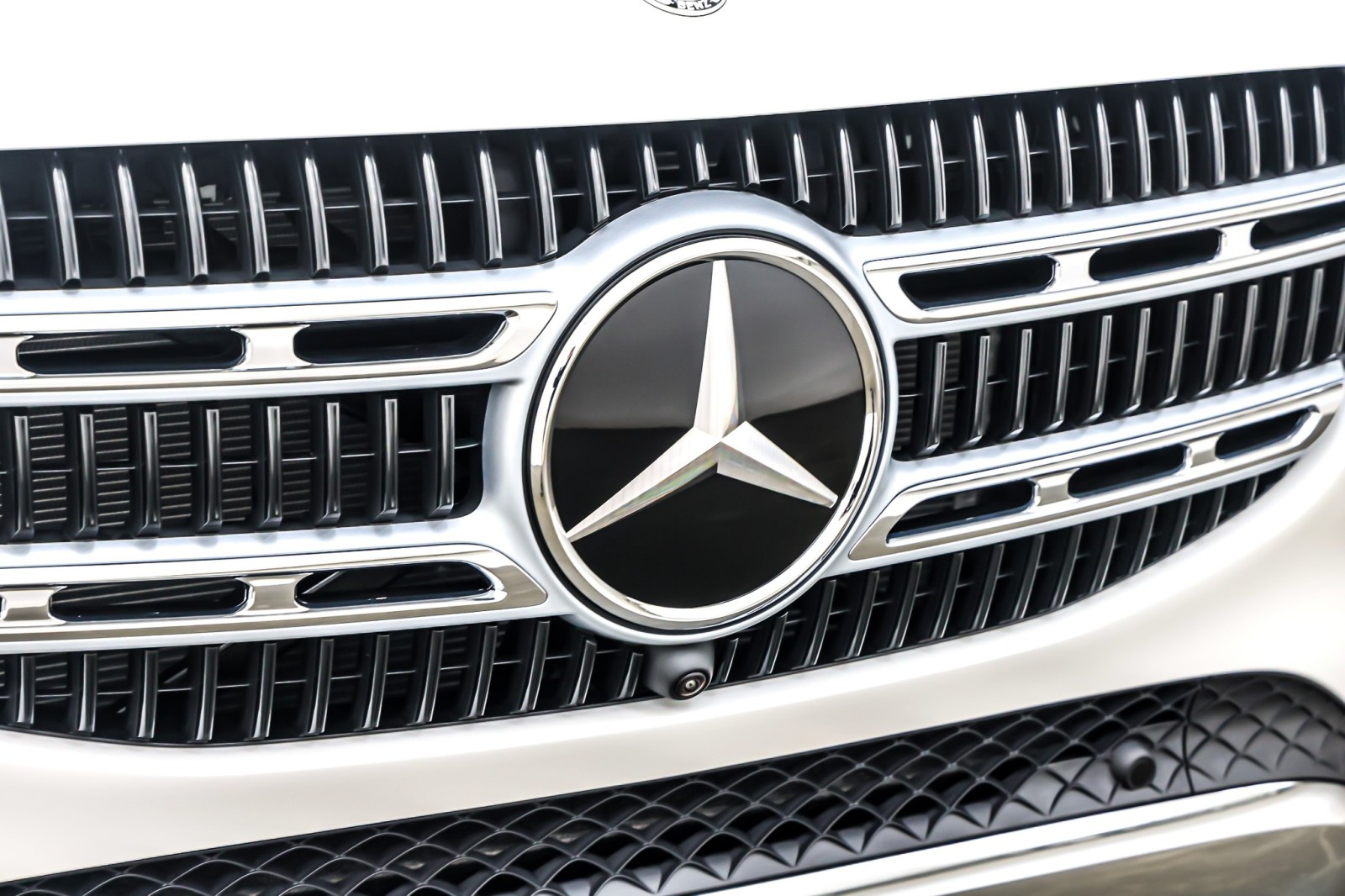 New 2026 Polar White Mercedes-Benz GLE 350 image 13