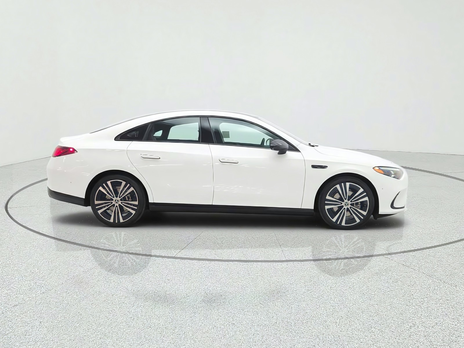 New 2027 Polar White Mercedes-Benz CLA 220 Hybrid FWD image 4