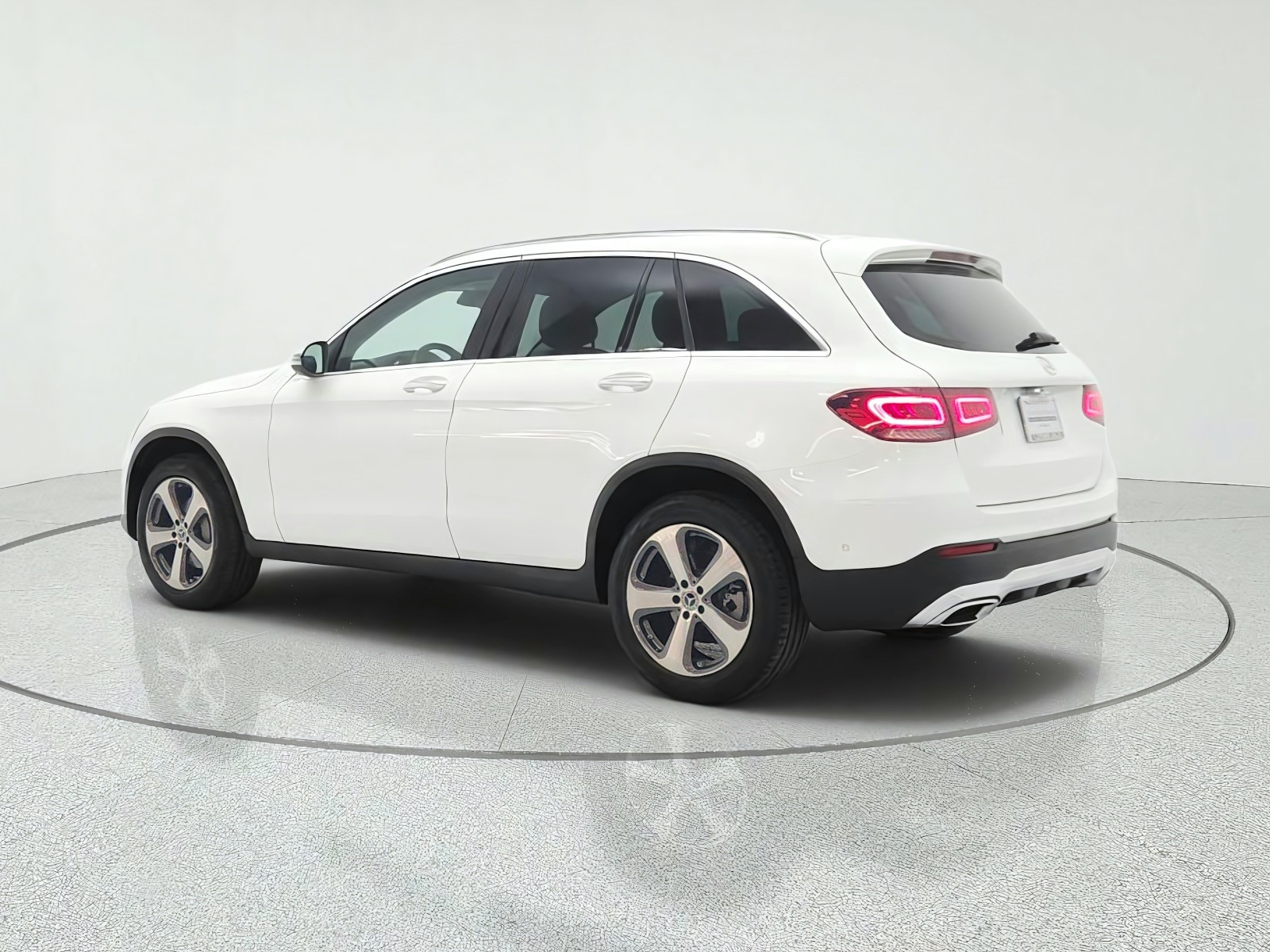 Used 2022 Polar White Mercedes-Benz GLC 300 SUV image 7