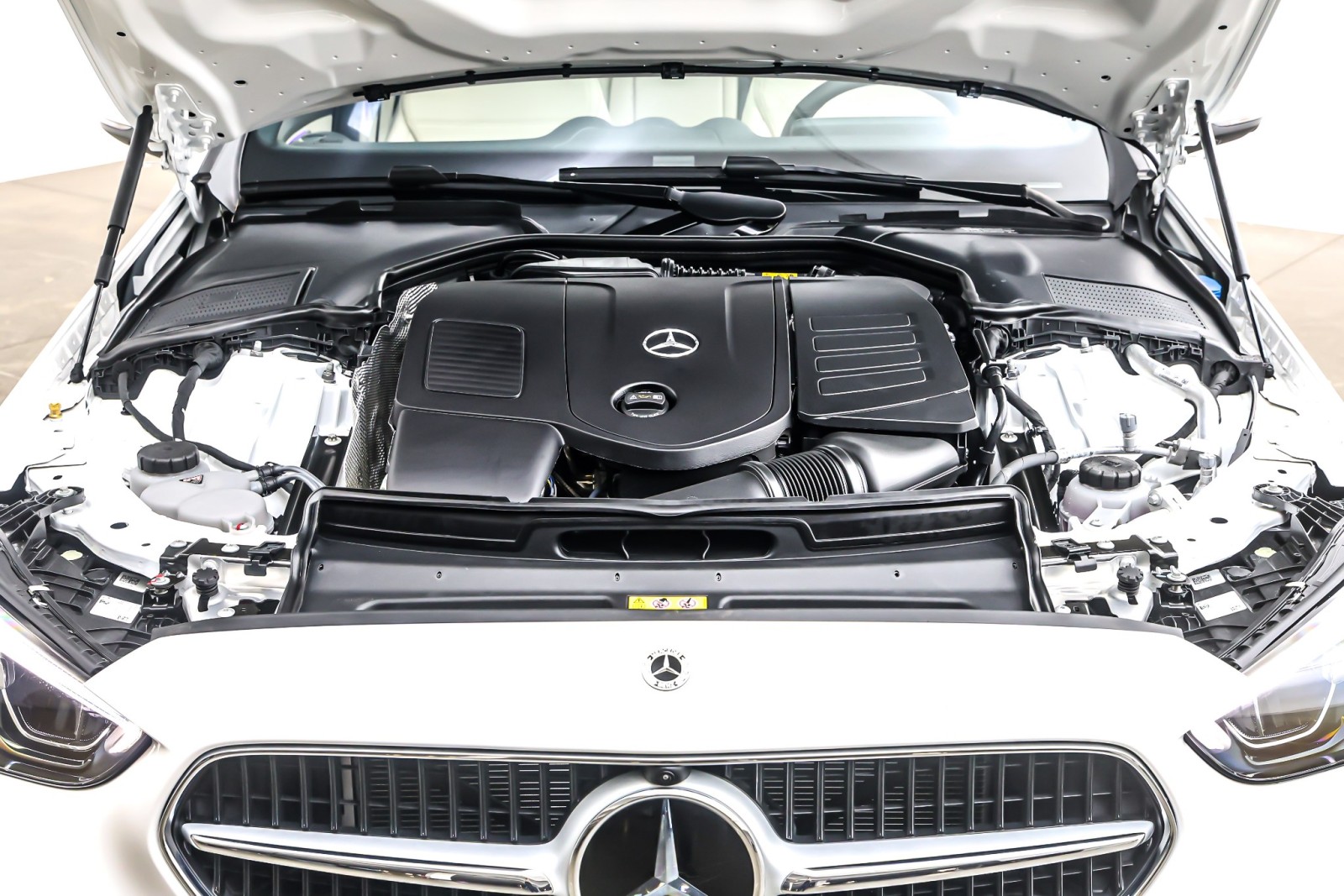 New 2026 Polar White Mercedes-Benz C 300 image 11