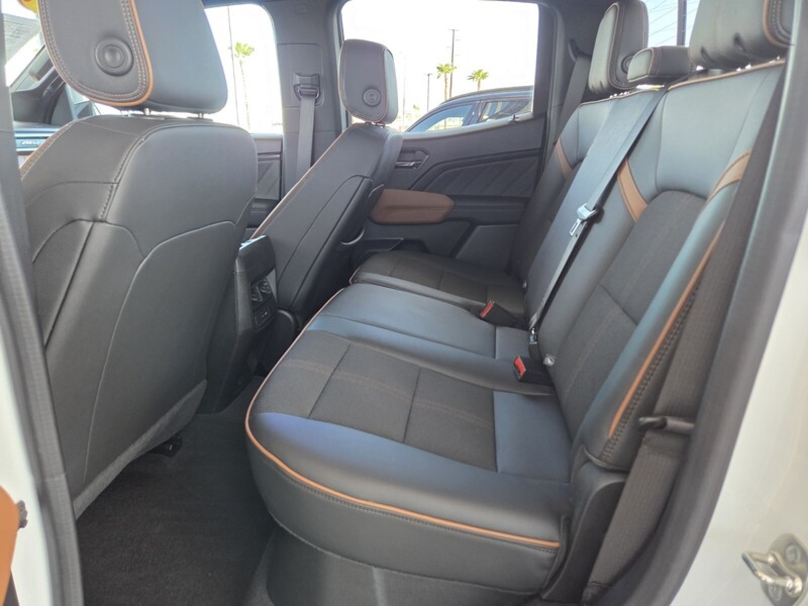 Used 2024 WHITE GMC 4WD Crew Cab AT4 image 14