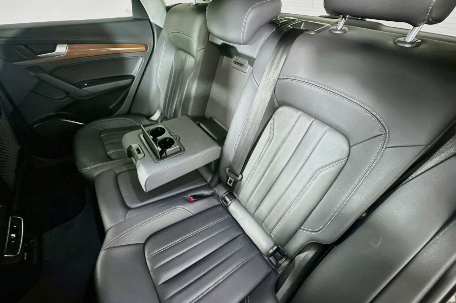 Used 2021 Glacier White Metallic Audi Premium image 9