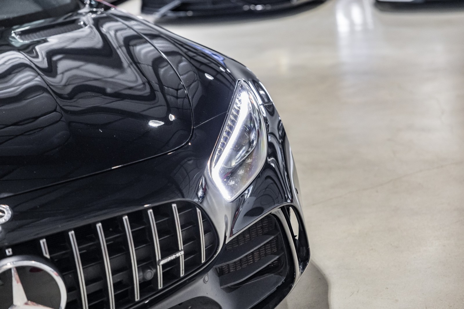 Used Car 2018 Mercedes-benz Amg Gt  Amg Gt R - Original Msrp $174,940 - Amg Exterior Carbon Fiber Package Ii - Burmester High End For Sale Under $110,000 In Boerne, Texas