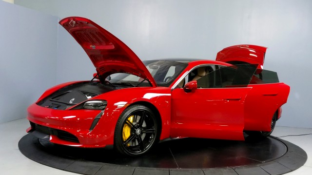 2020 Porsche Taycan Turbo 11