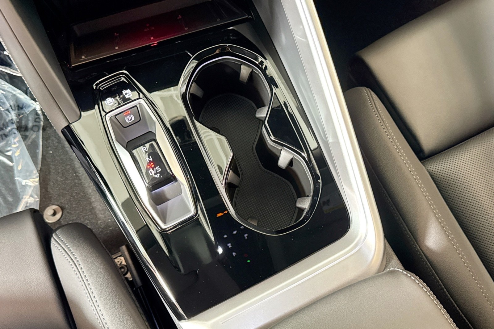 New 2025 Tambora Gray Metallic Audi Premium Plus 2.0 TFSI quattro image 14