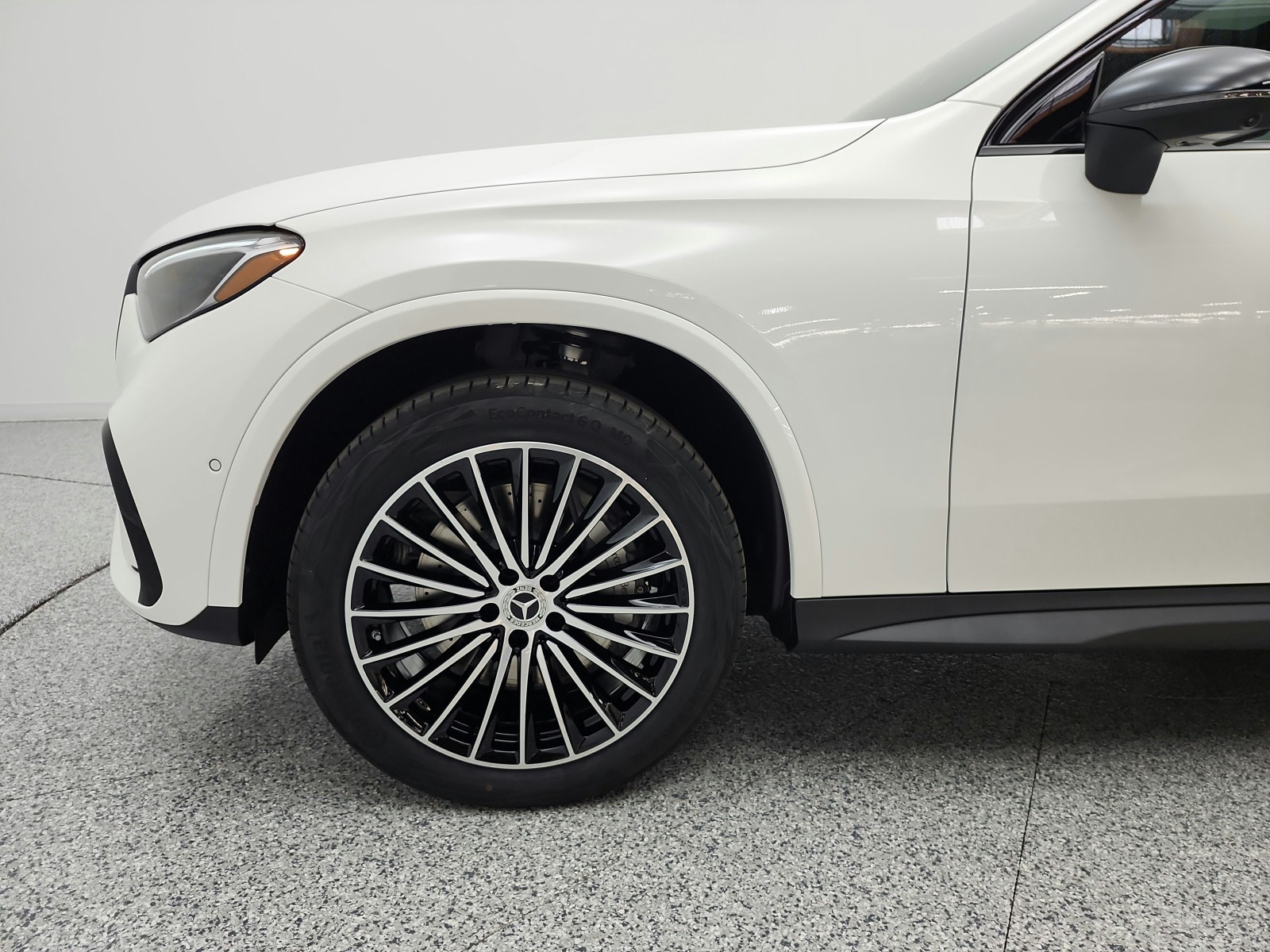 New 2027 Polar White Mercedes-Benz GLC 300 SUV image 15
