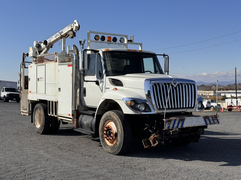 2008 International Harvester 7300 with Liftmore Crane  in , 
