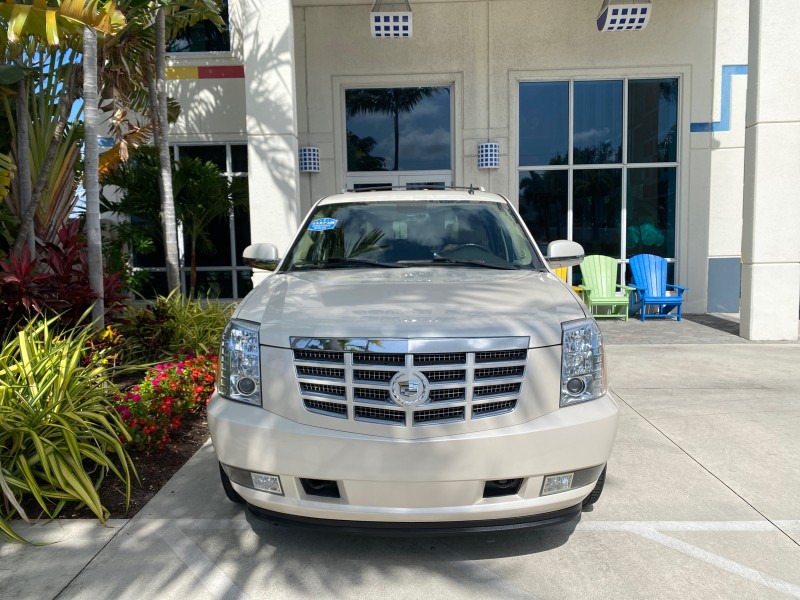 2010 Cadillac Escalade SUNROOF NAV Premium LOW MILES 66,933 in ,