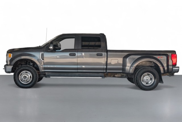 2020 Ford F-350 STX XL 11