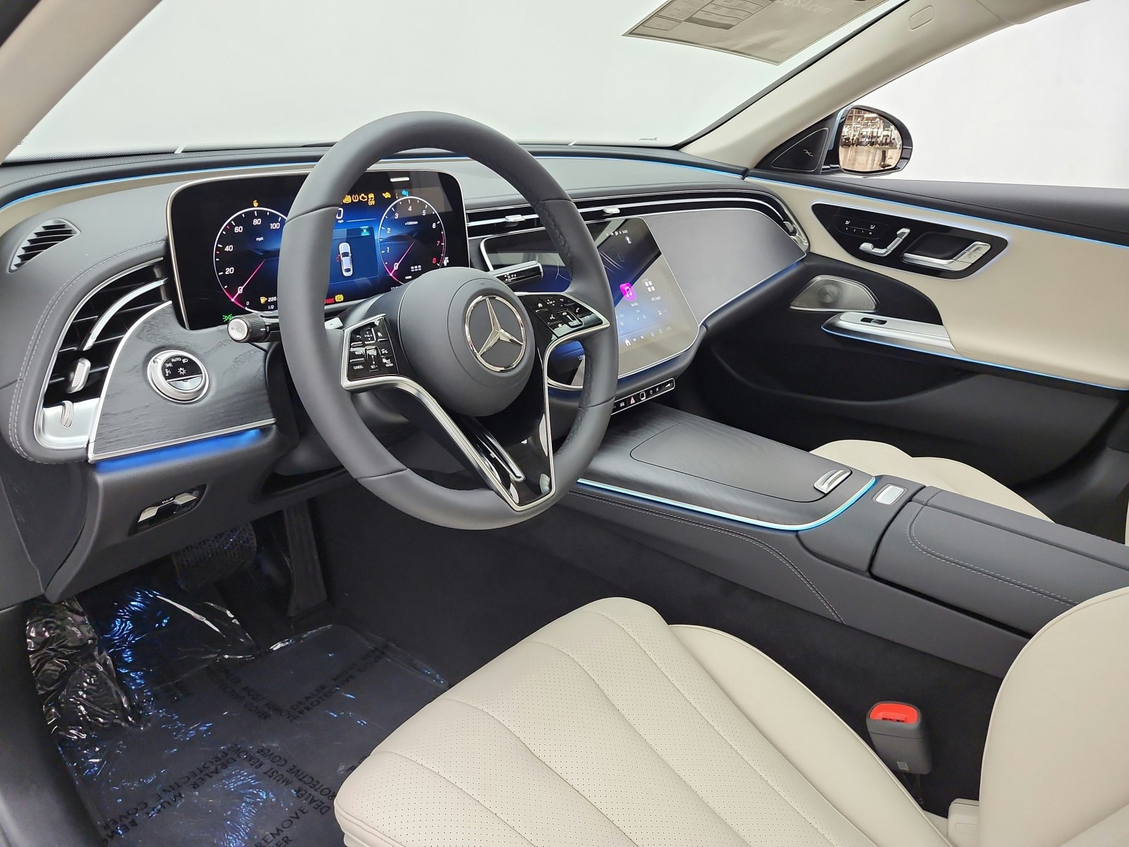 New 2027 Verde Silver Metallic Mercedes-Benz E 350 RWD Sedan image 10