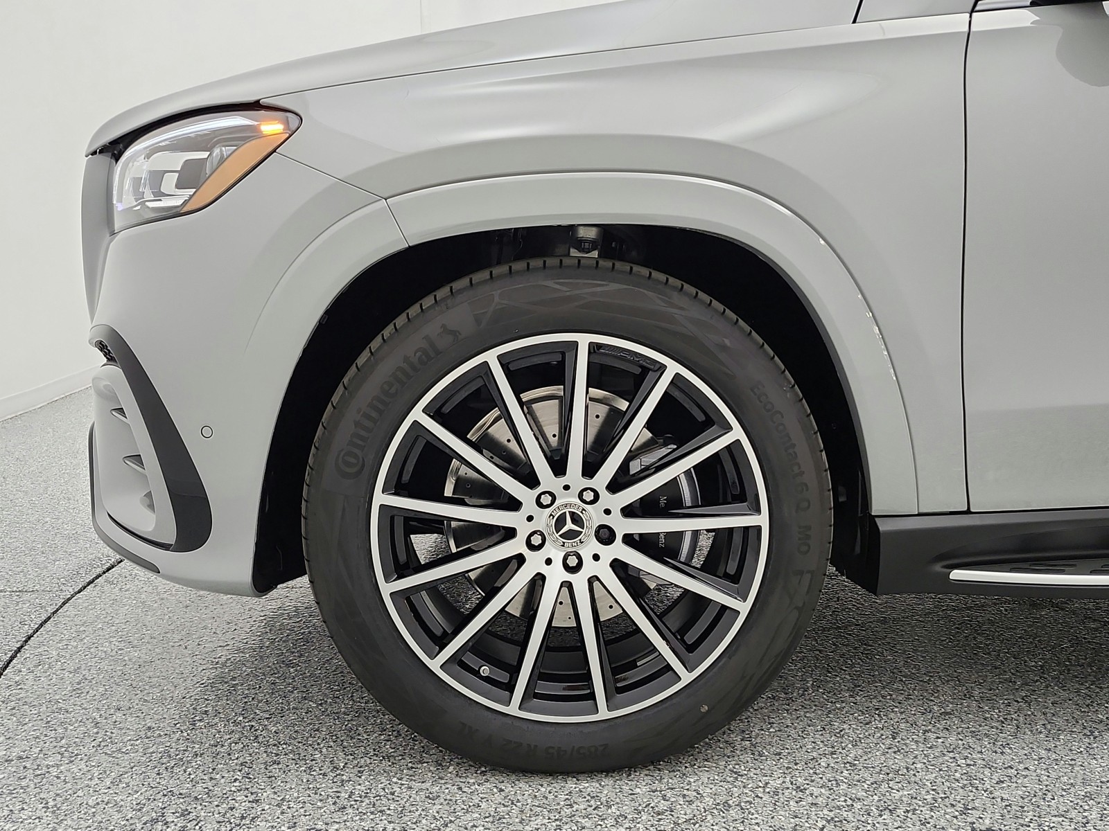 New 2026 MANUFAKTUR Alpine Grey Mercedes-Benz GLS 450 4MATIC® SUV image 13