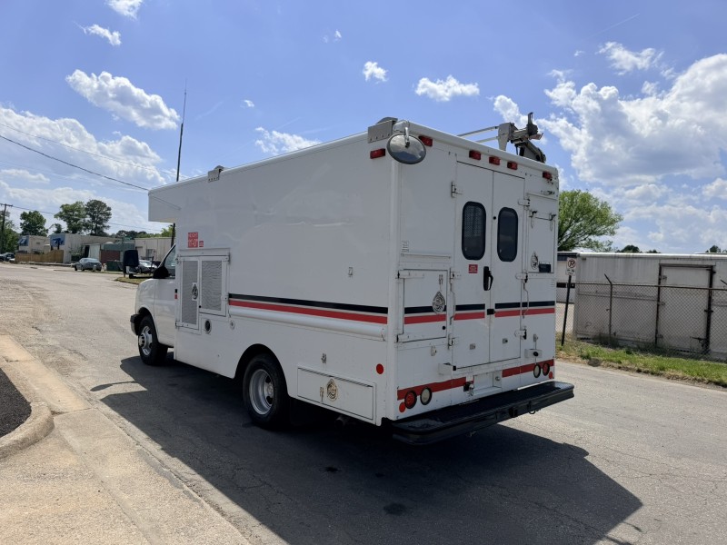 2009 Chevrolet  3500  12'  Mobile Office w 7K Onan Gen & Ladder Racks in , 