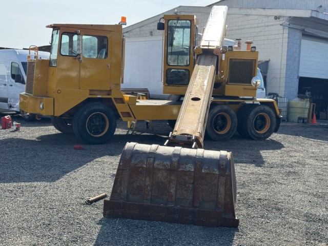 1997  Badger Hydro-Scopic Excavator 67  in , 