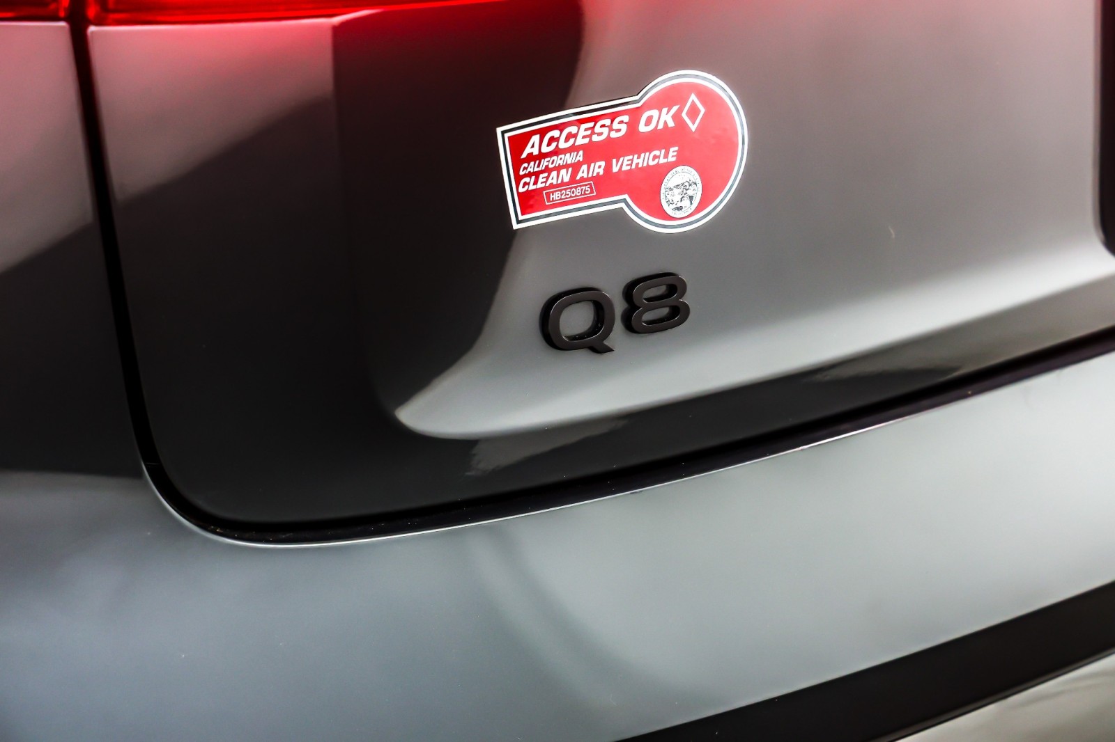 Used 2024 Manhattan Gray Metallic Audi Premium quattro image 10