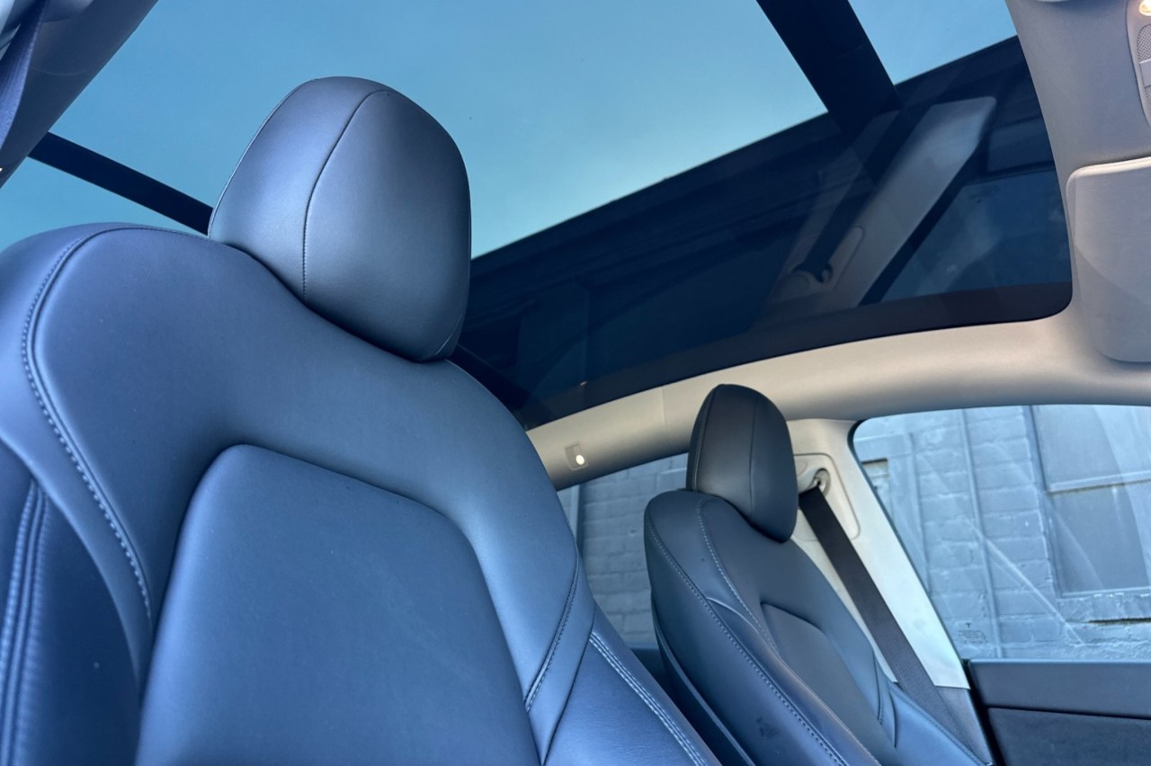 Used 2022 BLACK Tesla Performance image 16