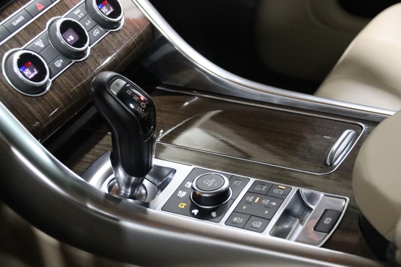 2016 Land Rover Range Rover Sport V8 Supercharged 4dr Suv in ,