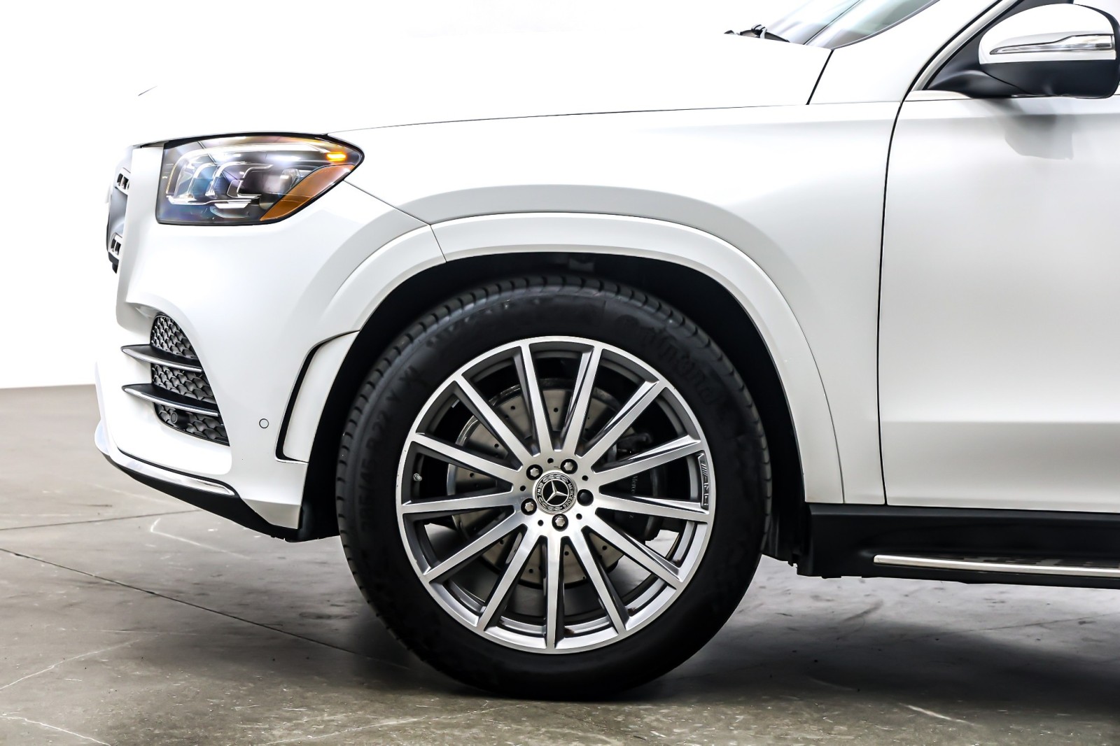 Used 2022 Polar White Mercedes-Benz GLS 450 4MATIC® SUV image 10