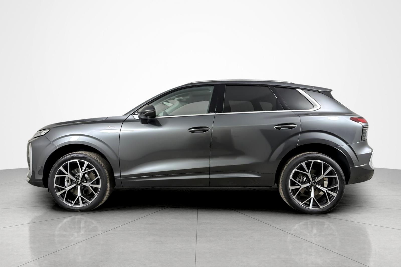 New 2026 Daytona Gray Pearl Effect Audi S line quattro image 3