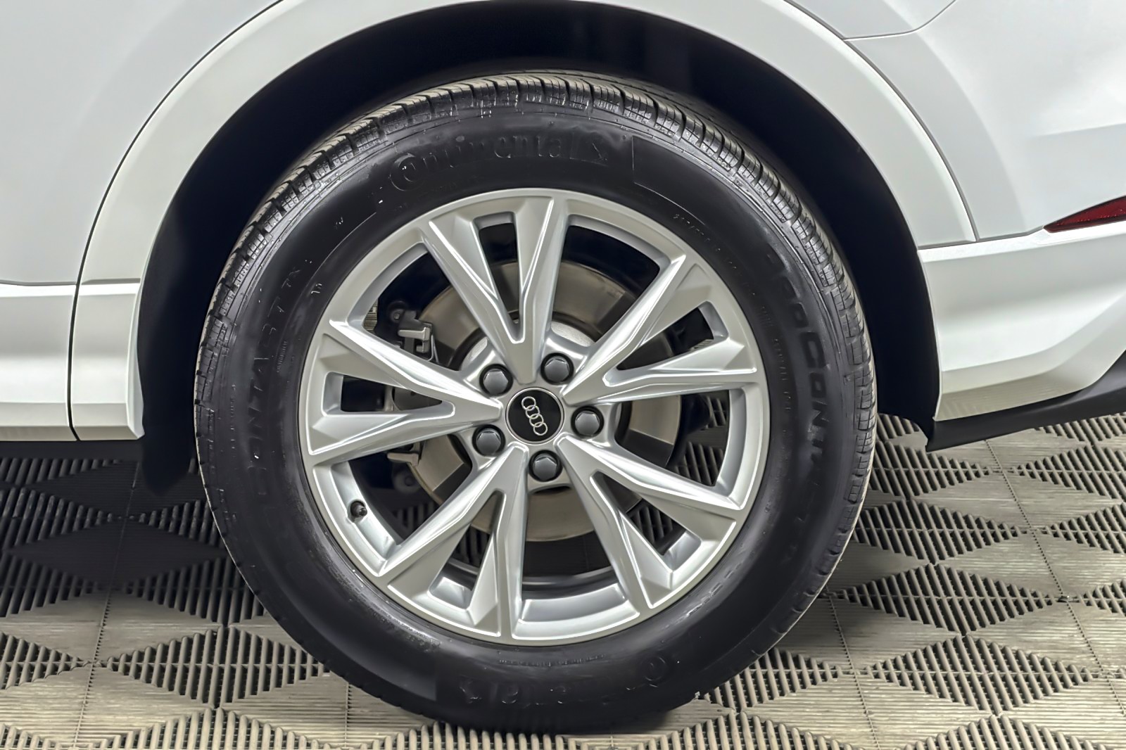 Used 2025 Arkona White Audi S line Premium 45 TFSI quattro image 25