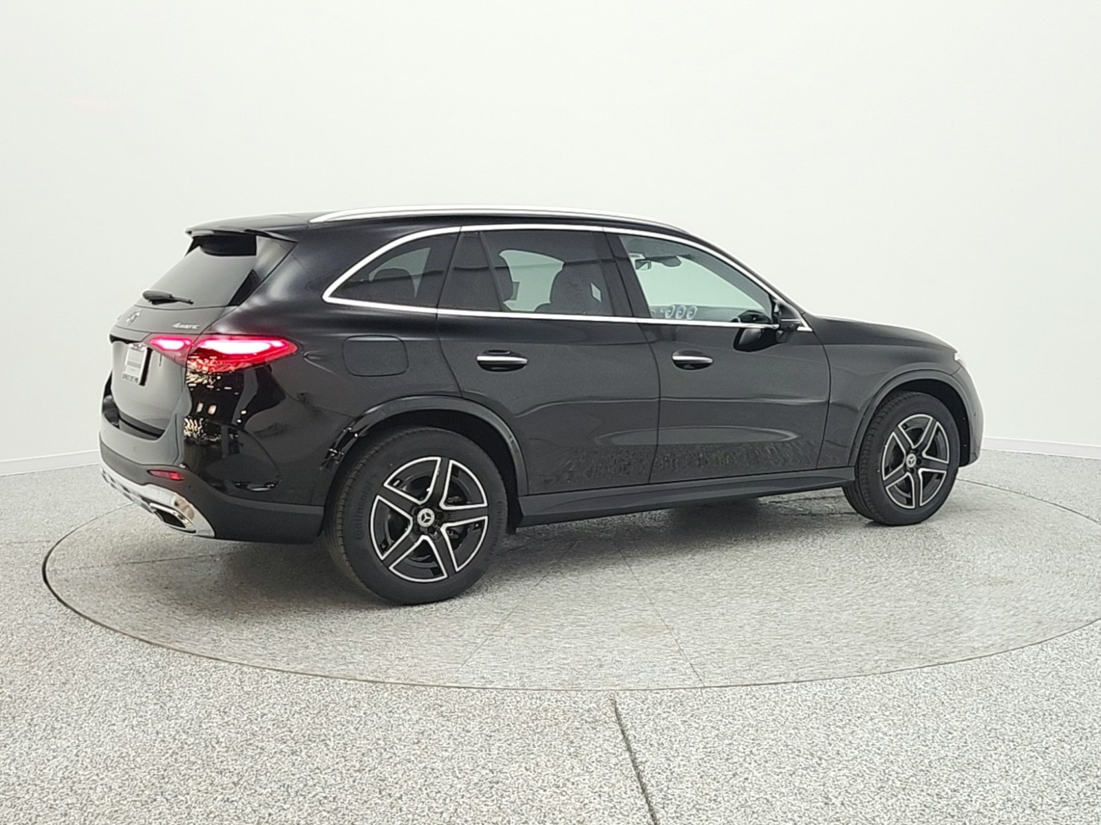 New 2026 Black Mercedes-Benz GLC 350e image 5