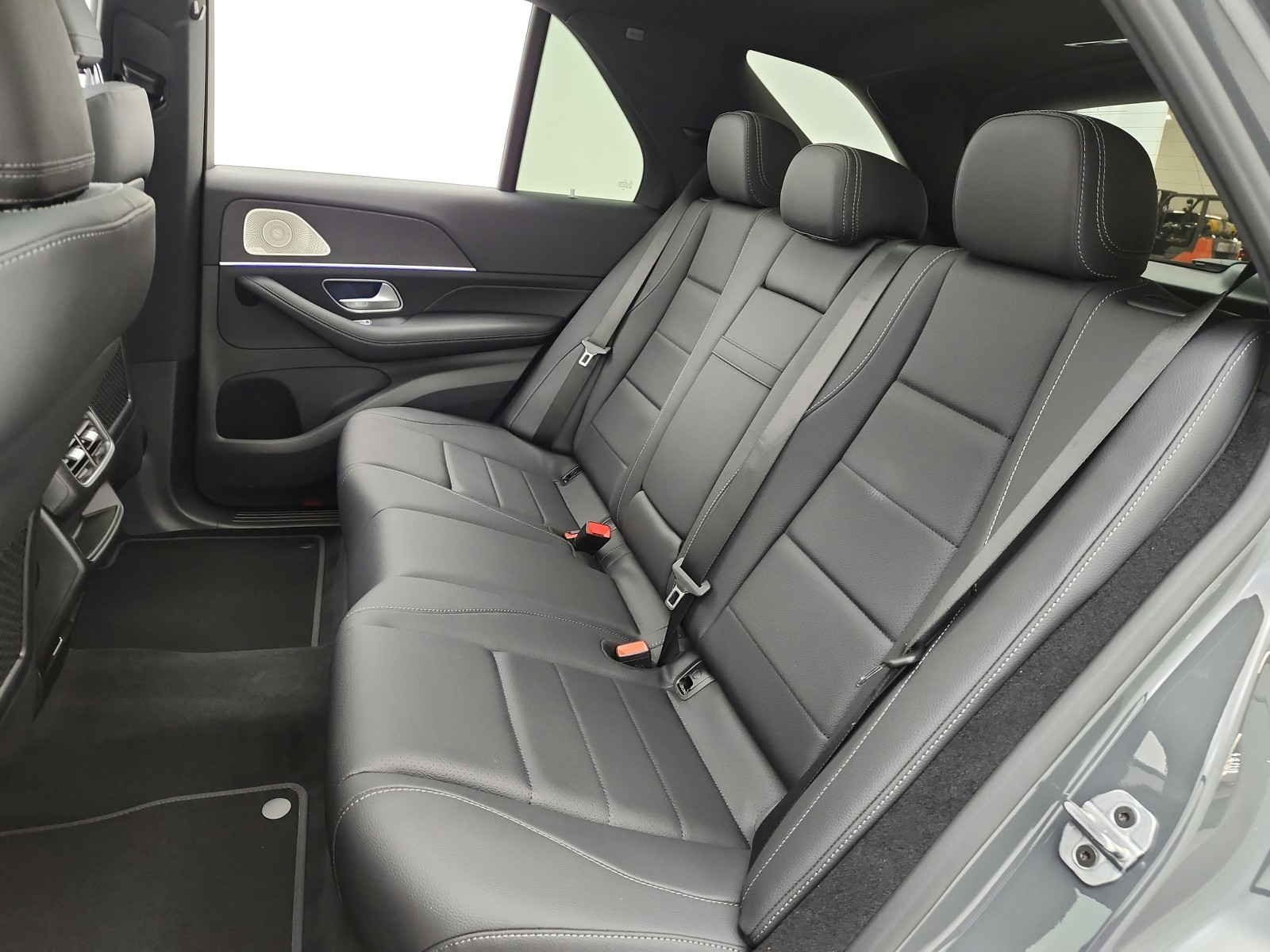 New 2026 SILICON GREY Mercedes-Benz GLE 450 image 11