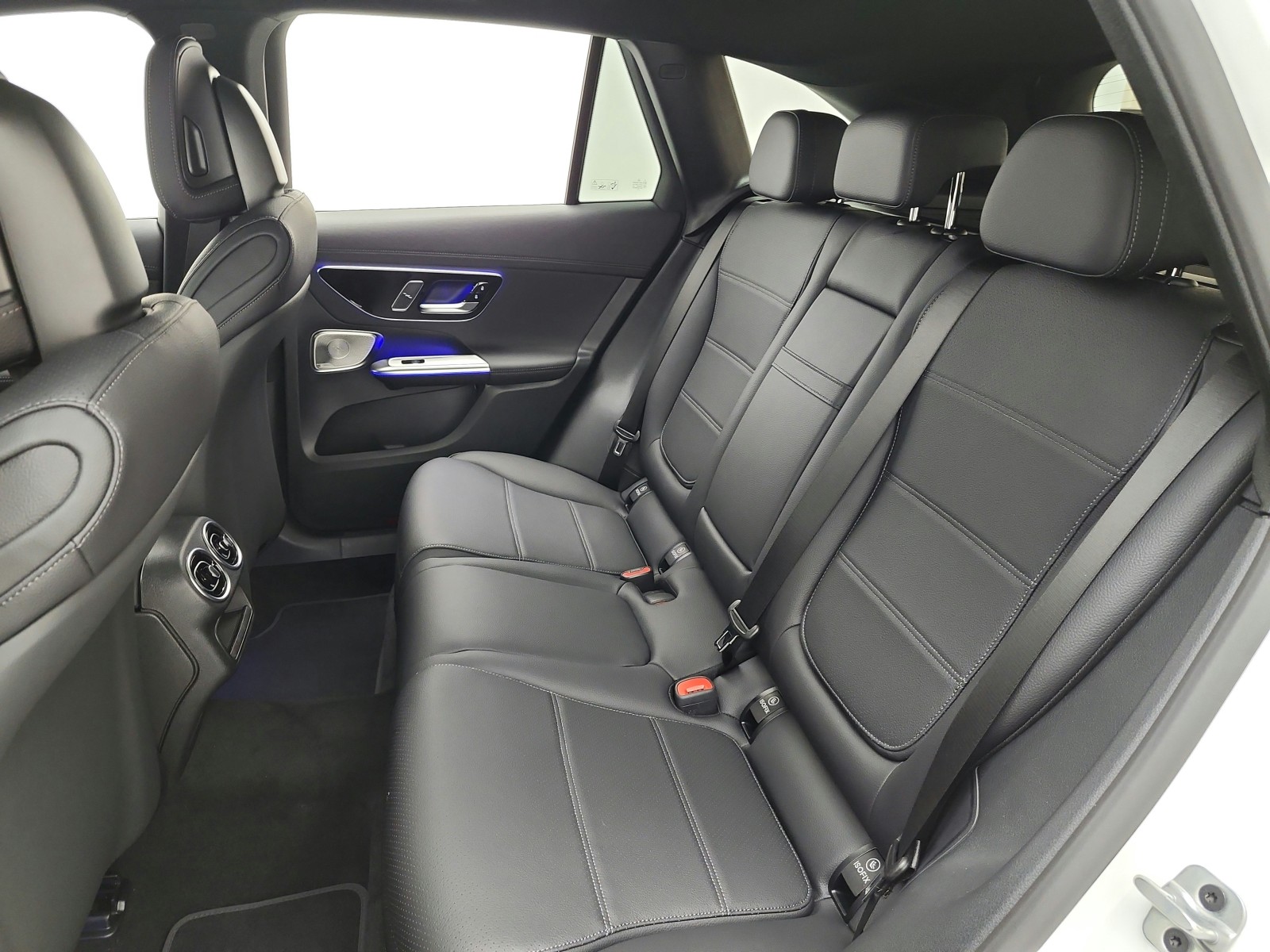 New 2027 Polar White Mercedes-Benz GLC 300 SUV image 11