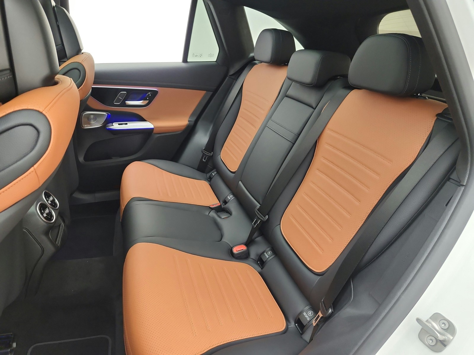 New 2027 Polar White Mercedes-Benz GLC 300 SUV image 11