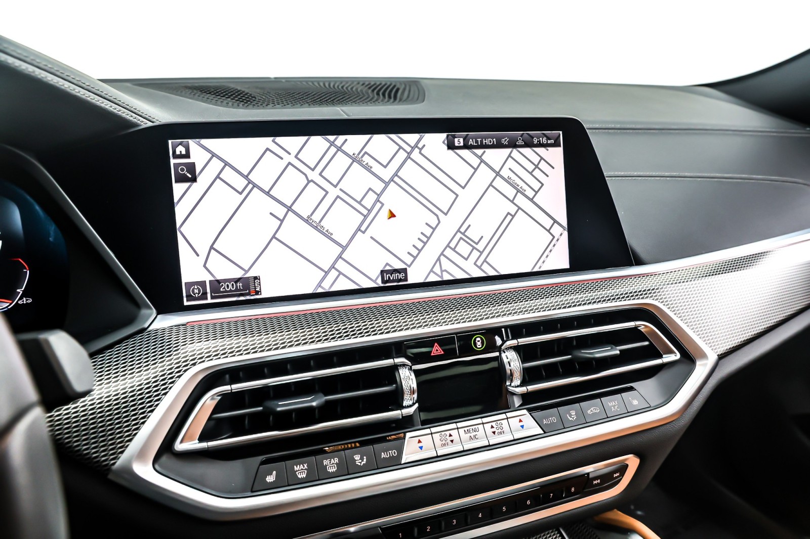 Used 2022 Alpine White BMW xDrive40i Sports Activity Coupe image 20