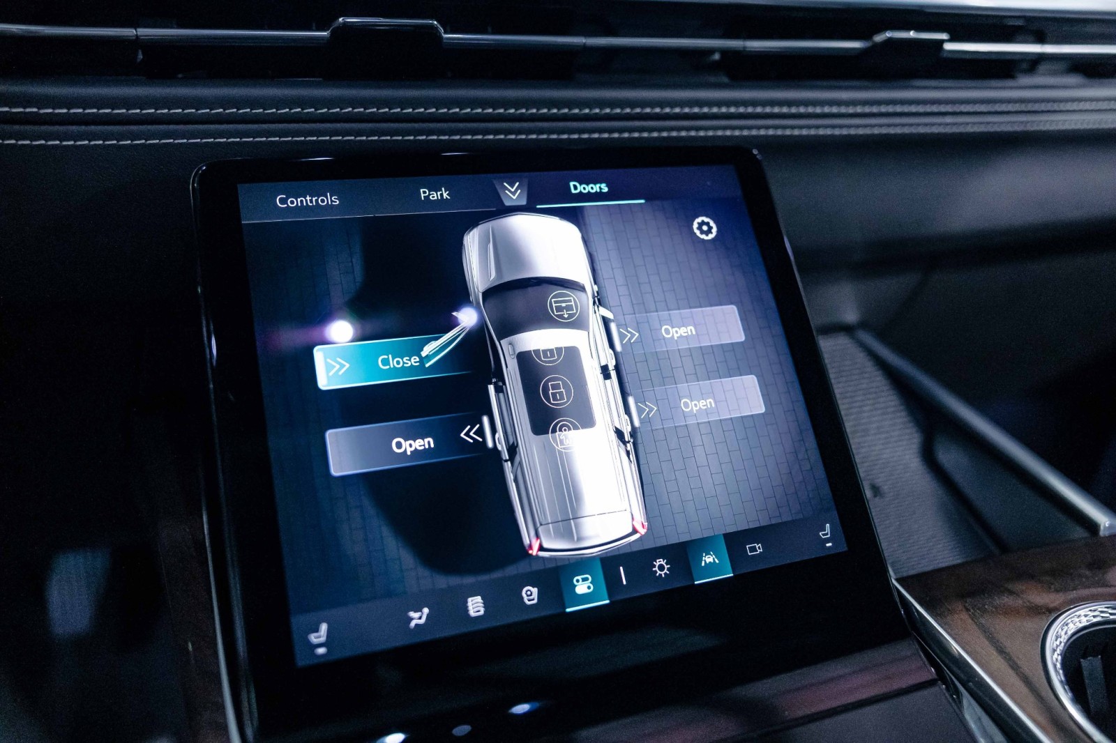 Used Car 2025 Cadillac Escalade  4wd Sport Platinum For Sale Under $130,000 In Boerne, Texas