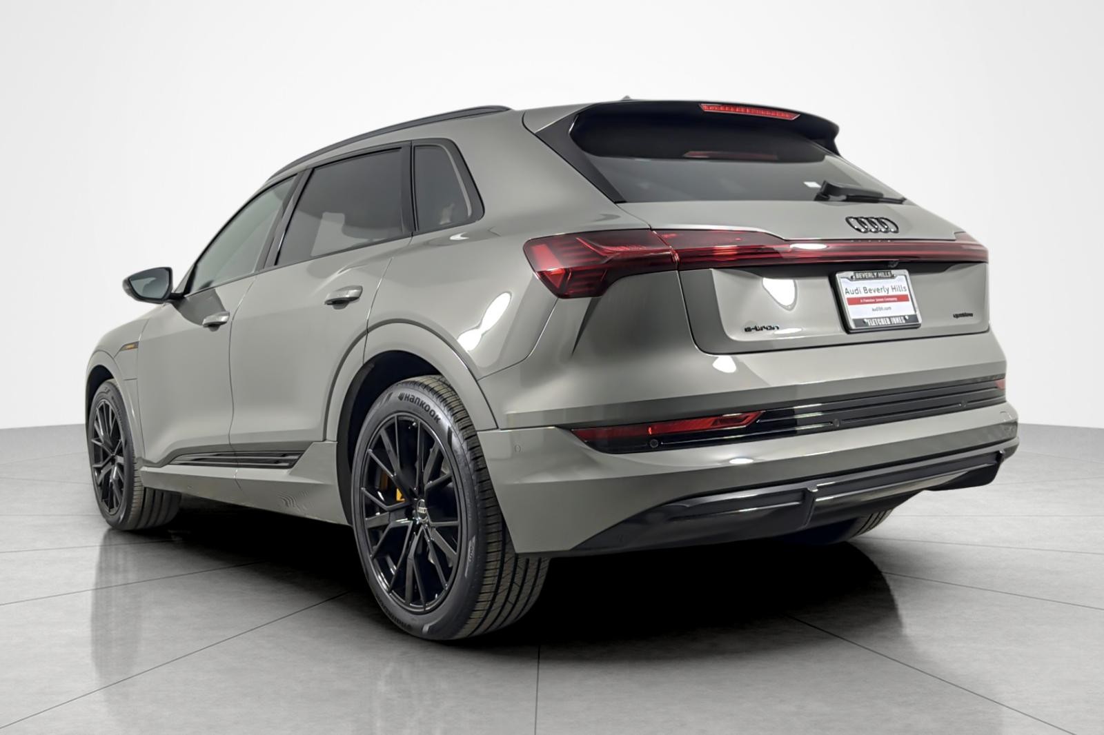 Certified Used 2023 Chronos Gray Audi Chronos quattro image 3