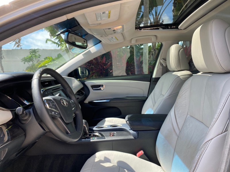 2013 Toyota Avalon XLE Premium LOW MILES 56,196 in , 