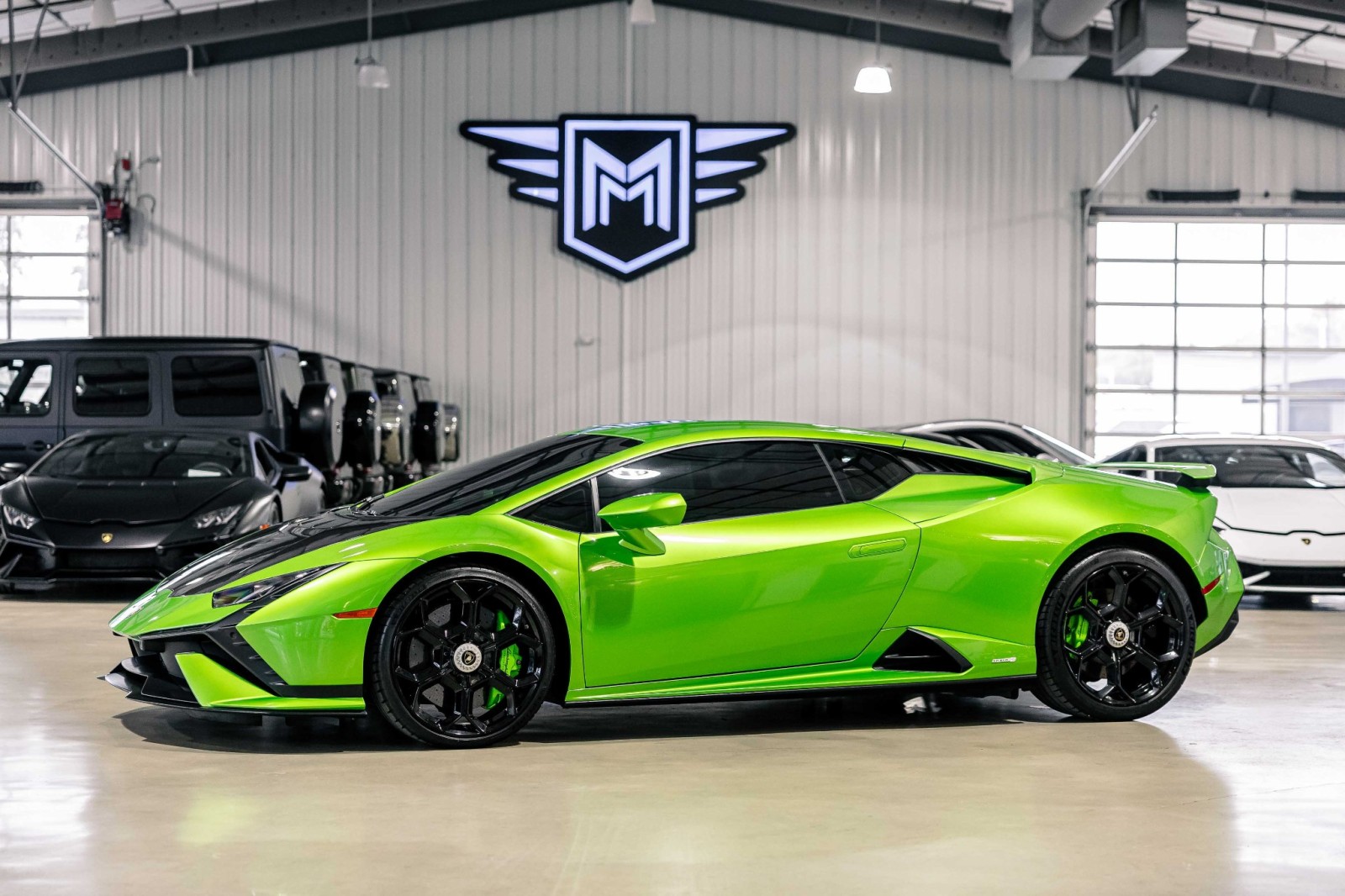 2023 Lamborghini Huracan Tecnica's photo