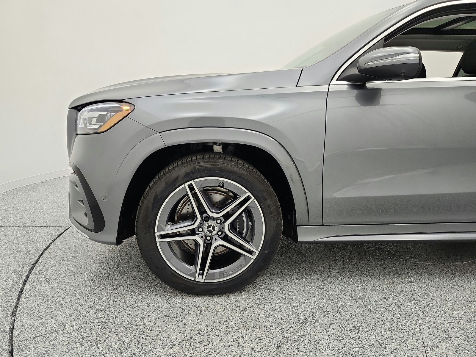 New 2026 Selenite Grey Metallic Mercedes-Benz GLS 450 image 13