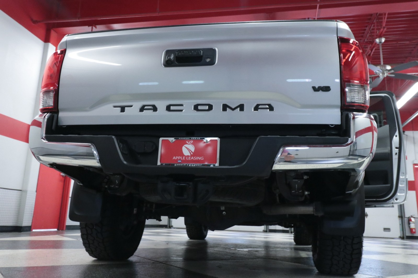 Used Car 2022 Toyota Tacoma 2wd  Sr5 For Sale Under $30,000 In Austin, Texas