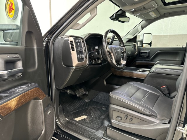 2018 GMC Sierra 2500HD Denali 4WD Duramax in , 